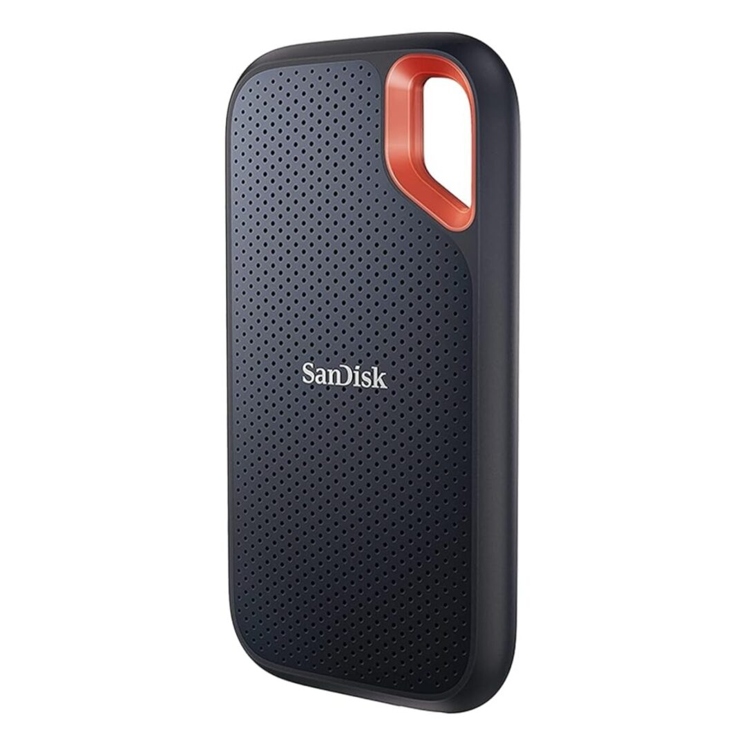 SanDisk 2TB Extreme Portable SSD E61 – USB-C to USB 3.2, Up to 1050 MB/s